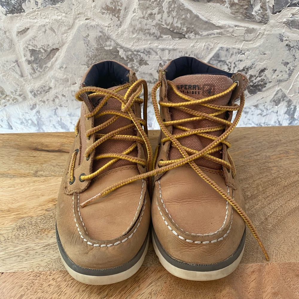 Boys high top sperry- used but in comfortably good condition.